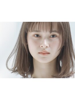 【カット+フルカラー+AujuaTR】「STーPACテクノロジー」採用で透潤感がありつやのある髪色へ導きます。