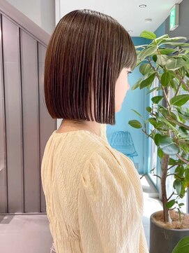 ノエ トトン(noe tton) 切りっぱなしボブ×透明感カラー