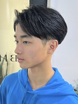 ビビバイベル(BiVi by BHEL) 三重桑名フェザーパーマフェザーショートメンズセンターパート