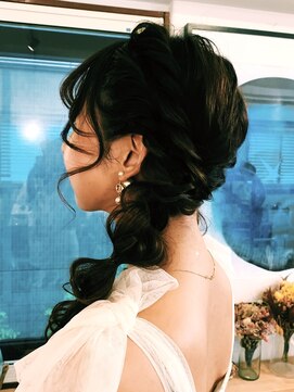 ワンイレブン 新橋銀座口(ONE_ELEVEN) 編みおろしふわっとツイン　新橋駅からすぐ