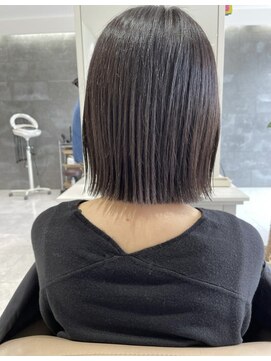 ノーラ(nolla) 切りっぱなし ボブスタイル