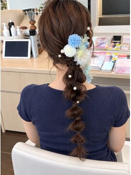 アース いわき店(HAIR&MAKE EARTH) 大人可愛いデザインローポニーアレンジ