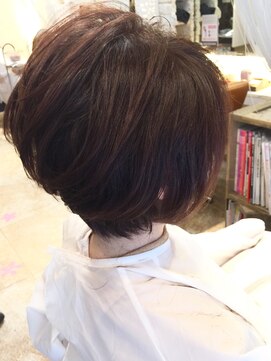 ミッシェル アフロート(michelle afloat) 【お客様をカット後】豊かで柔らかな曲線のショートスタイル☆☆