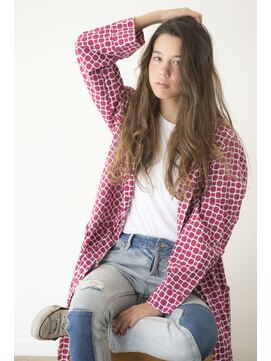 ワン 横浜(ONE005) ナチュラルロングレイヤー【ONE横浜】