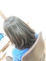 美容室 カノン(Kanon)&nbsp;伸ばしかけの髪にパーマをゆるーくあててみましたー！