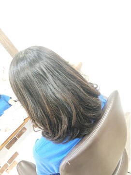 美容室 カノン(Kanon) 伸ばしかけの髪にパーマをゆるーくあててみましたー！