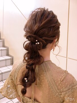 ヘアメイク ジェイエム 編みおろし