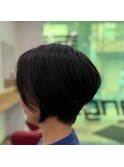 バランス良すぎ　前下がりボブ