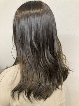 ブロッサム(Blossom) 【2022年style】艶オリーブグレージュ