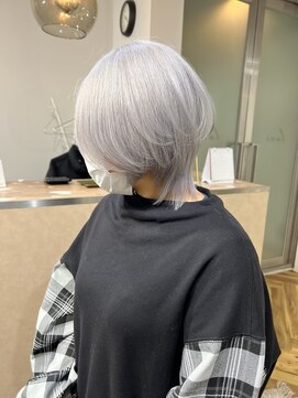 ラニヘアサロン(lani hair salon) 【天神/大名】ホワイトシルバー【ハイトーン】