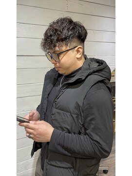 ハグ 横浜(HUG) スペインカール*ナチュラルフェード