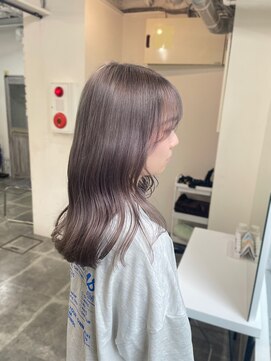 リアン バイ キートス(Lien by kiitos) シルバーグレー/ラベンダーグレージュ/ダブルカラー/透明感/