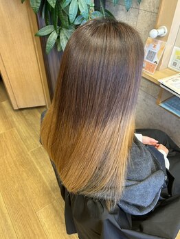 美容室 ココロ(Co Co Lo)の写真/髪質・癖を生かす再現性の高いドライカットが人気◎伸びても綺麗なシルエットが続いて毎朝のセットが楽に♪