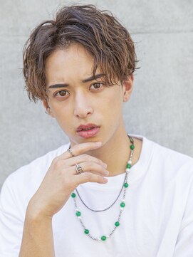 シティ(CITY) 小久保styleフェザーパーマグレーブルーカラー刈り上げショート