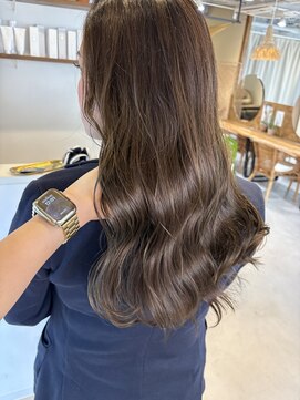 ココルアナ(coco luana) オリーブベージュ/海外風/ケアブリーチ/髪質改善/ハイトーン