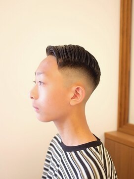 パストアンドニュー(past and new) 世田谷 七三スキンフェード