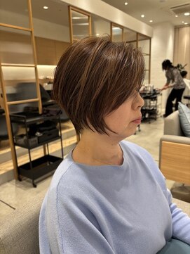 ステアケース 武蔵小杉店(stair:case) 白髪ぼかしハイライトカラーショートボブ