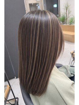 シータ(c i e t a) コントラストハイライト