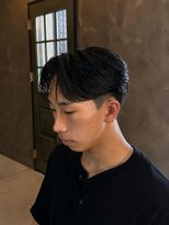 ザビーアールクラブ 大和八木(The BR Club) フェザーショート メンズパーマ センターパート 奈良大和八木