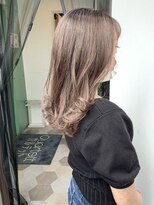 カルテット(Quartett)&nbsp;【Quartett】大人可愛いラフニュアンスハイライトグレージュ