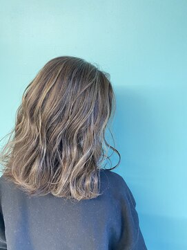 リーホリエ(Lee Horie) 【ナチュラル♪】ベージュコントラストハイライト