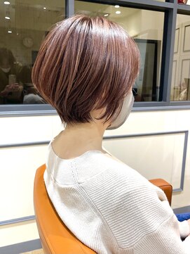 ネオリーブエム(Neolive em;) 大人女性にオススメ美シルエットショートボブ☆