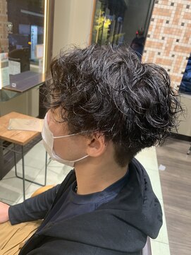 ヴァンカウンシル Kuwana(VAN COUNCIL) 波巻きスパイラルパーマ