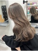 2567黒髪栗色波巻きモノトーングレージュ艶感ミルクチョコレート