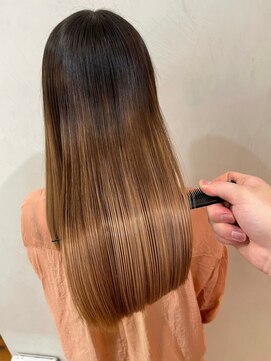 キュア 表参道(CURE) 黒髪/グレージュカラー/ココアベージュ/ヘルシーロング/表参道