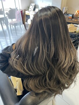 アトリエエル(Atelier L) 【ロングバレイヤージュ】