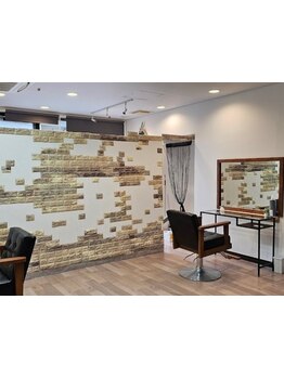 地域密着型サロン♪少人数なので会話もしやすい☆通うのが楽しくなる美容室です♪メンズカットも大好評！