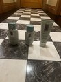 スイルバイスイートルーム(SUIL By Sweet Room)&nbsp;モデルさんご愛用アロマポールシェリーのオイルを使用します。
