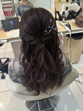 アッシュ たまプラーザ店(Ash) 銀箔アレンジハーフアップ