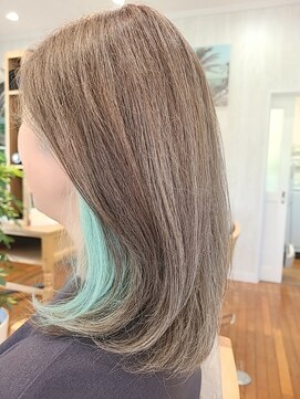 ヒア(HiA) 夏カラー