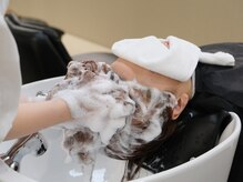 - CLALA髪質改善トリートメント -　パサつきを抑え、艶とコシのある潤い髪へ