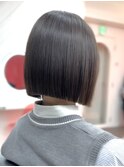 縮毛矯正で作るタイトなシルエット～ストンボブ～