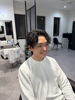 カルロイースタイル(CARLO e-style)&nbsp;ツイストスパイラルパーマツーブロック刈り上げセンターパート