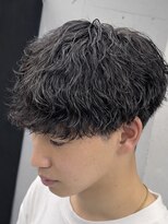 オーバル ジングウマエ(OVARL jingumae) 縦落ちツイストスパイラルパーマラウンドマッシュ