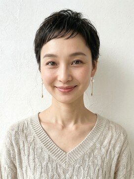 シオミエイチ タイムレス 垂水(shiomi H timeless) 短めバングのニュアンスベリショ