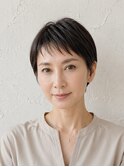 恵比寿で人気の白髪ぼかし大人ナチュラルショート-5歳見え