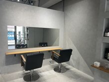 アヴニール(avenir)の雰囲気（シンプルでオシャレな内装でリラックスしていただけます。）