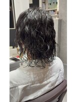 アウラ 近鉄八尾駅前店(Aura) グランジパーマ/ミディアムレイヤー/ブルーブラック/近鉄八尾