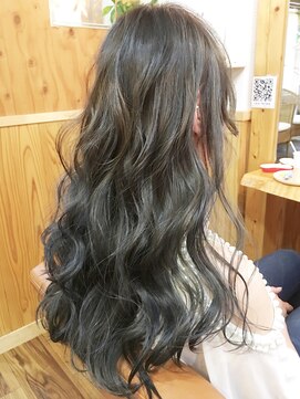 ララテラス(LaLa Terrace) ~LaLa Terrace流~ブルーアッシュ×外国人風グラデーション