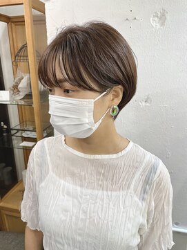 リッカ(RICCA) 秋ヘアも小顔に見せる耳掛けショート