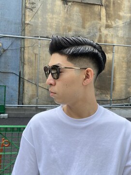 ドルクス 日本橋(Dorcus) フェードカットが上手いお店　神田　日本橋　京橋　水天宮