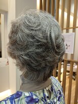 ラテラル(lateral)&nbsp;ふんわりグレーヘア☆