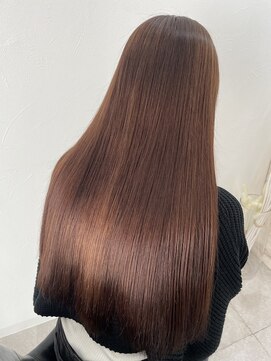 ラビス クローバー(Lovis clover) 切りっぱなしボブ/エアリーロング/ピンクブラウン/美髪のススメ