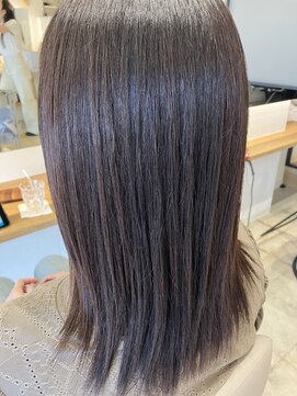 エム(emu) 大人の髪質改善30代40代50代/似合わせ大人可愛い叶えます