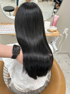 シカ 神戸三宮元町店(Cica) 神戸　三ノ宮　元町　髪質改善　 透明感カラー