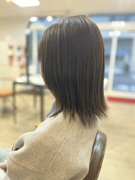 クート 北浦和(ku-to) 軽やかな外ハネオリーブグレージュ